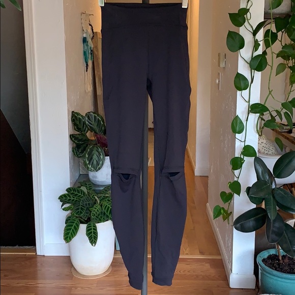 lululemon leggings with holes in knees